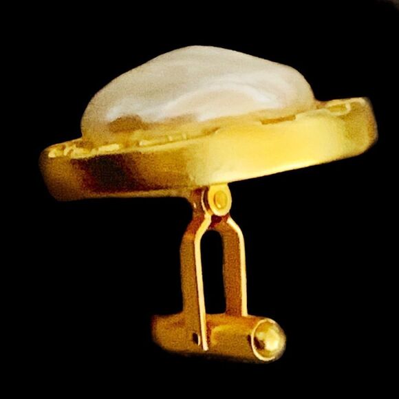 Iconic KARL LAGERFELD logo large gold baroque pearl cuff links gold plate 1.5” - Picture 3 of 6